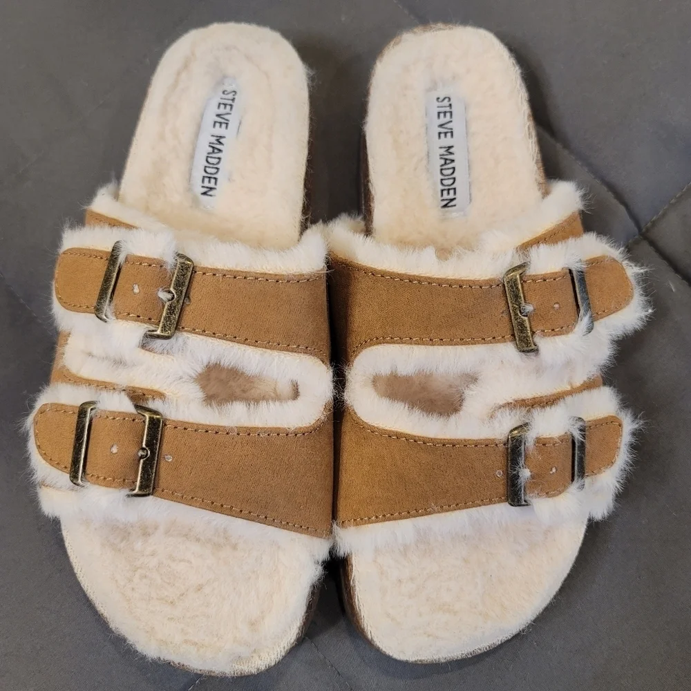 NEW Steve Madden Cognag Faux fur lined sandal